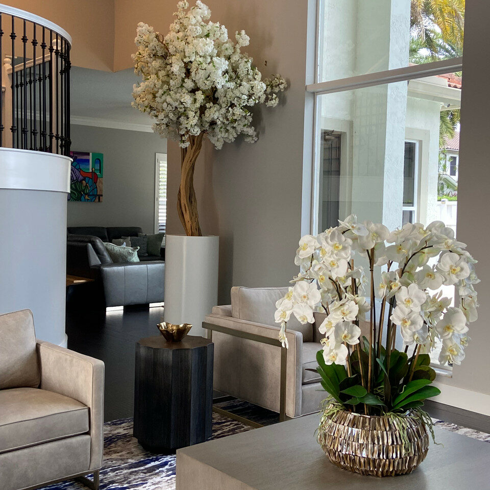 Matt Beige St. Tropez Vase with White Cherry Blossom Tree – The Ever Botanic
