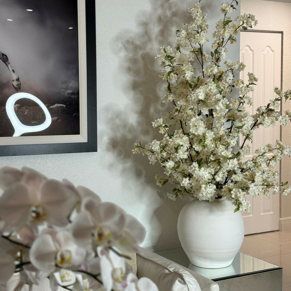 Konos Vase with Cherry Blossoms – The Ever Botanic